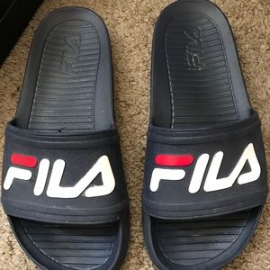 Fila Slides